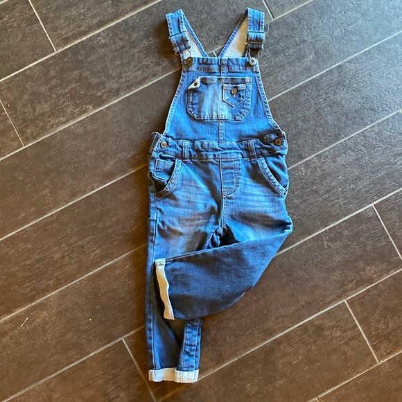 OshKosh B'gosh Other - OshKosh Overalls